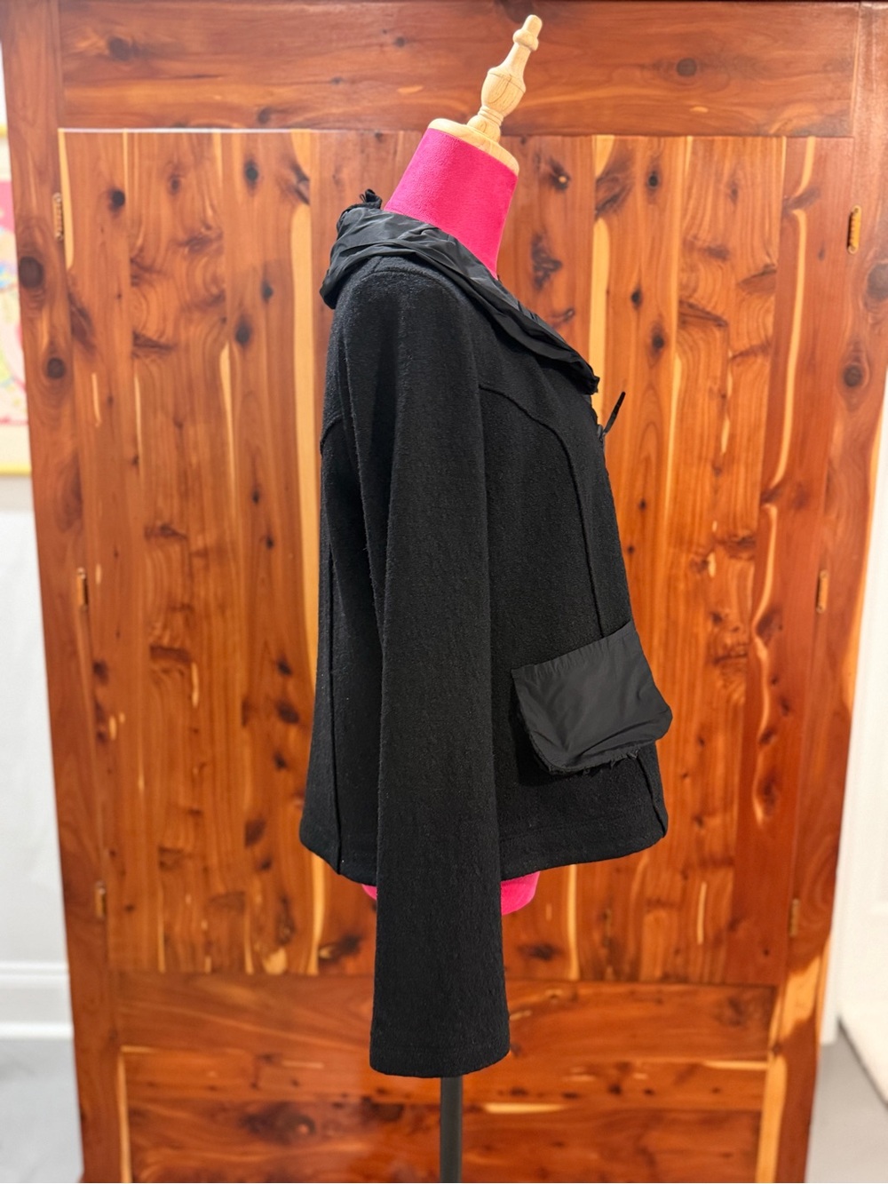 Jane and John Tricotto Black Ruffle-Collar Blazer with Patch Pockets Size XL - Picture 7 of 16